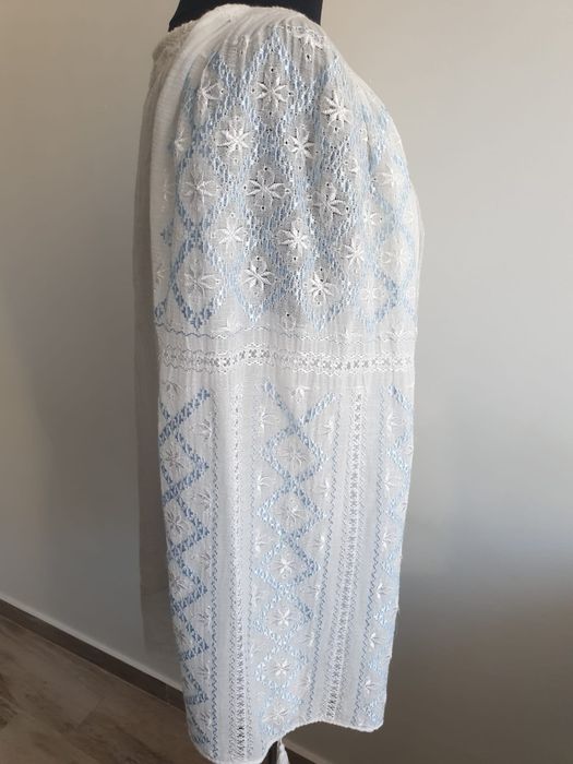 Ie matase autentica cusuta manual