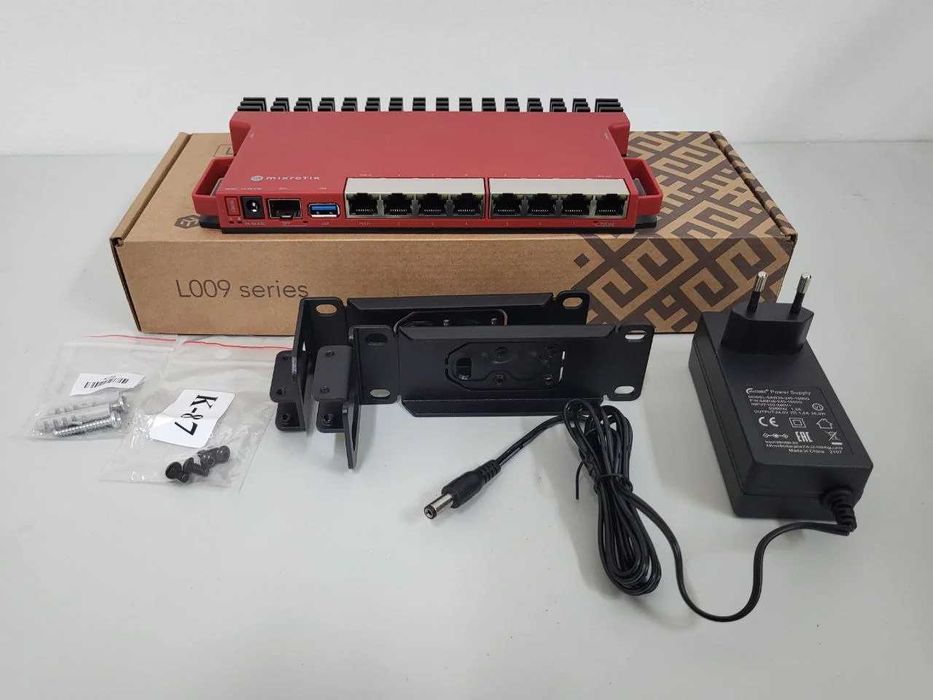 маршрутизатор MikroTik L009UiGS-RM