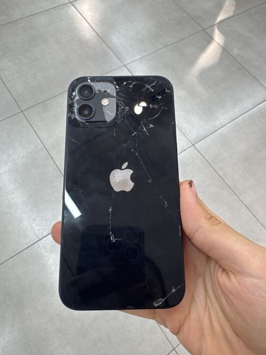 12 iphone 128GB  Б/У