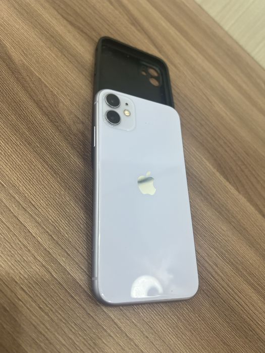 Продам Айфон 11 64гб