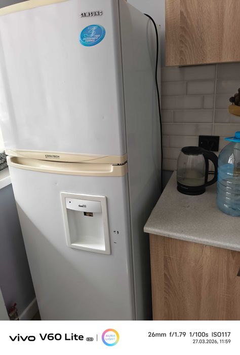 Холодильник Samsung cooltech