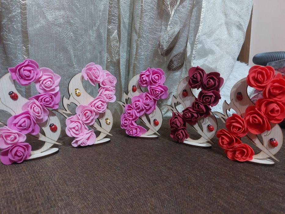 Бюджетни подаръчета за 8-март от рози