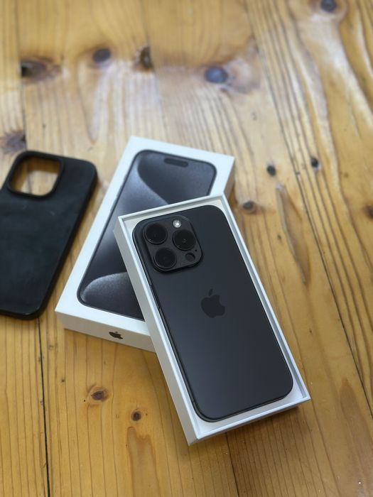 iPhone 15 Pro Black ca nou stare noua 128 GB 93% baterie full box + husa