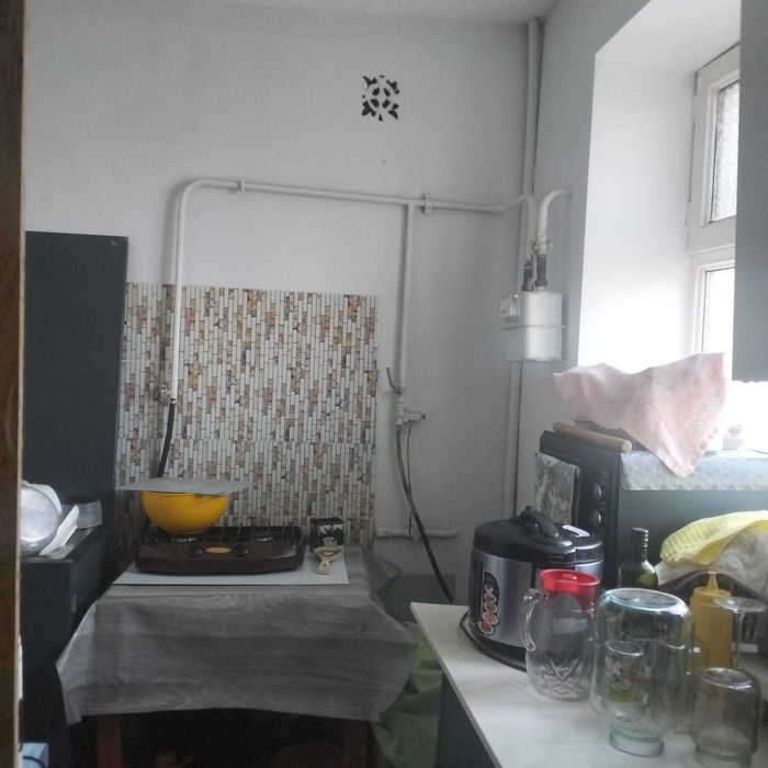 Продается 2х комнатная  квартира