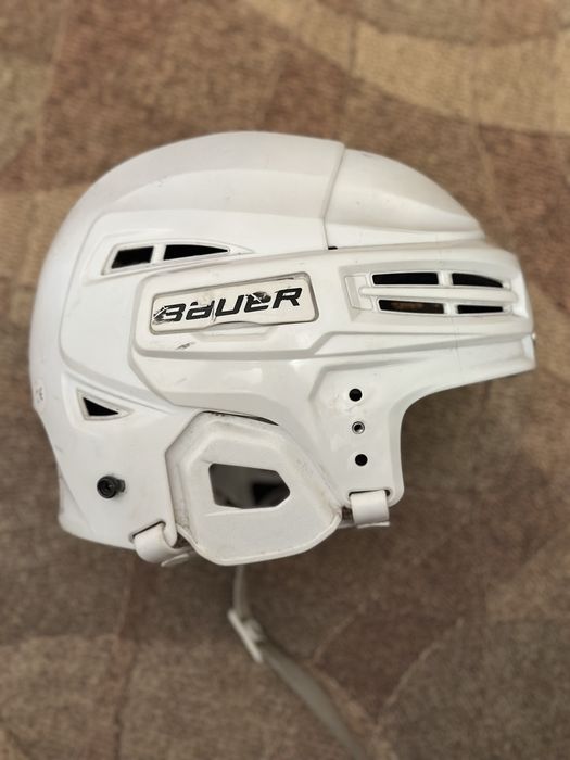Шлем хоккейный bauer