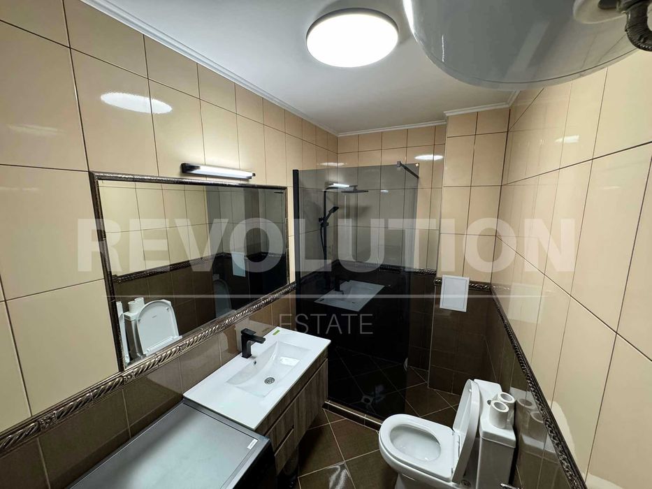 Чисто нов тристаен апартамент в затворен комплекс !