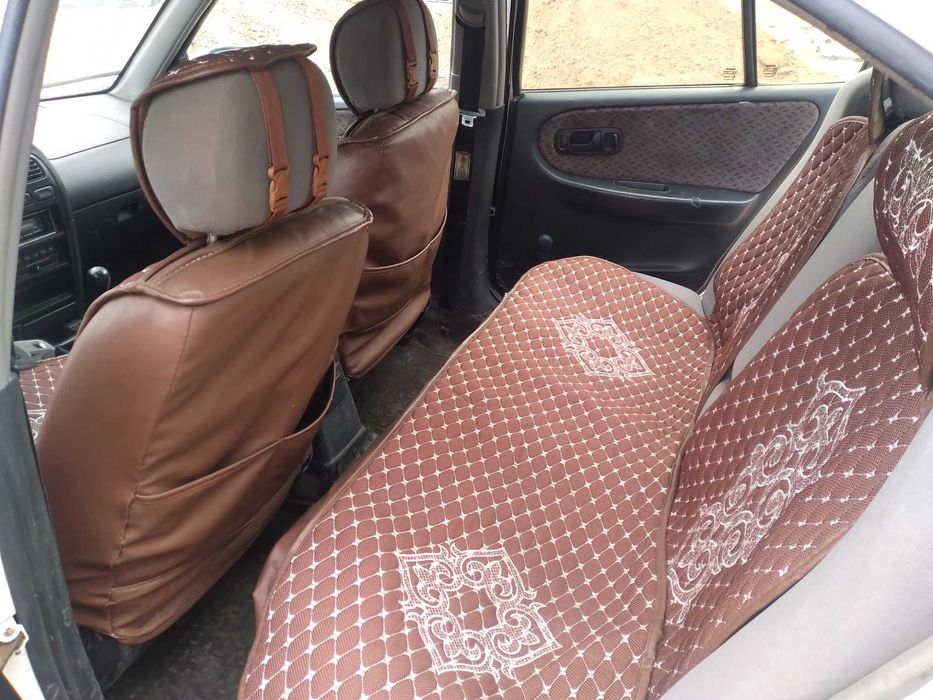 Автомашина  Nissan Primera.