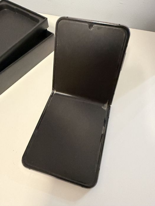 Samsung Galaxy Z Flip 5