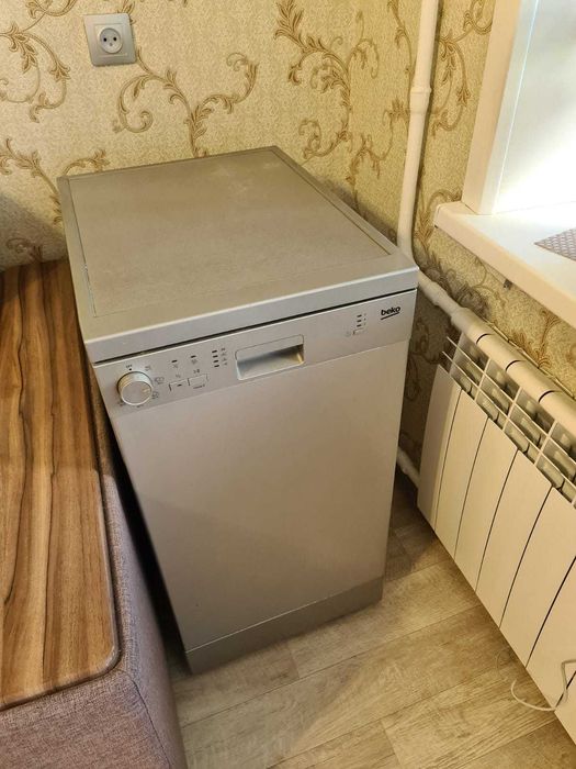 Продам посудомоечную машину Beko