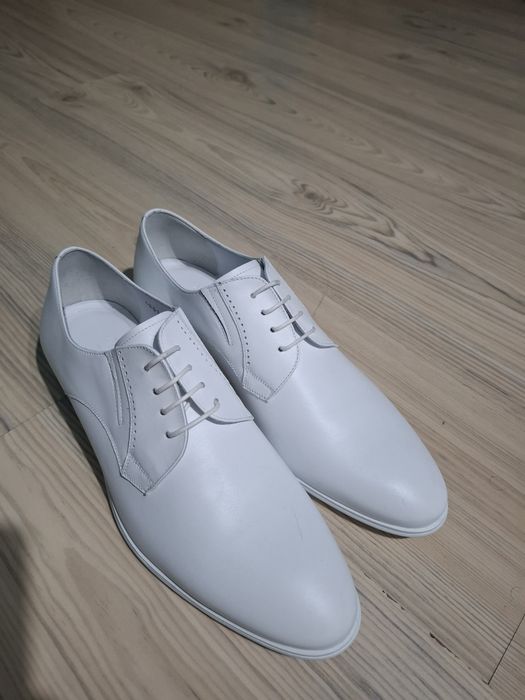 Pantofi piele noi