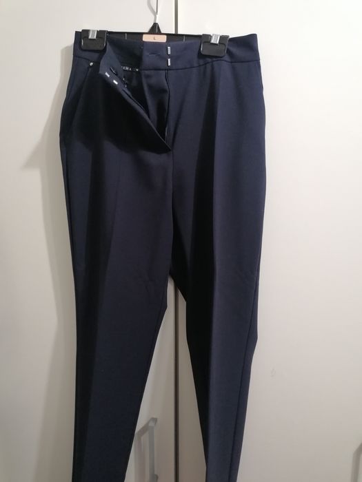 Pantaloni costum