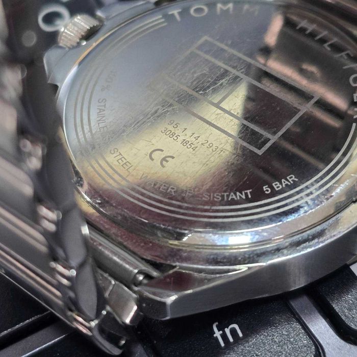 Часовник Tommy Hilfiger