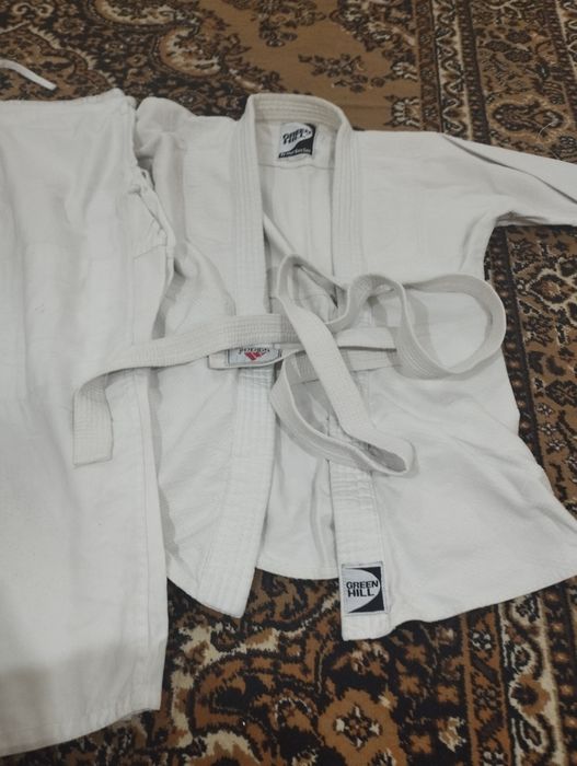 Кимоно для дзюдо джиу-джитсу