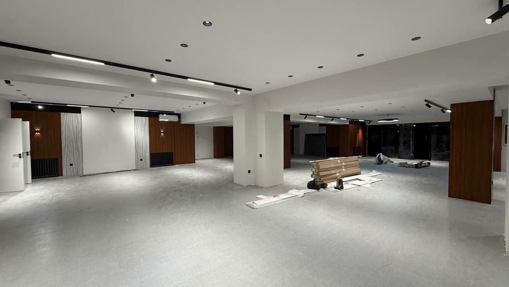 ПРОДАЁТСЯ Яккасарай, помещение 910 м², Нукусская, 1 линия