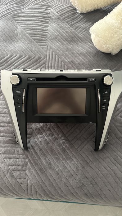 Экран тойота камри 55