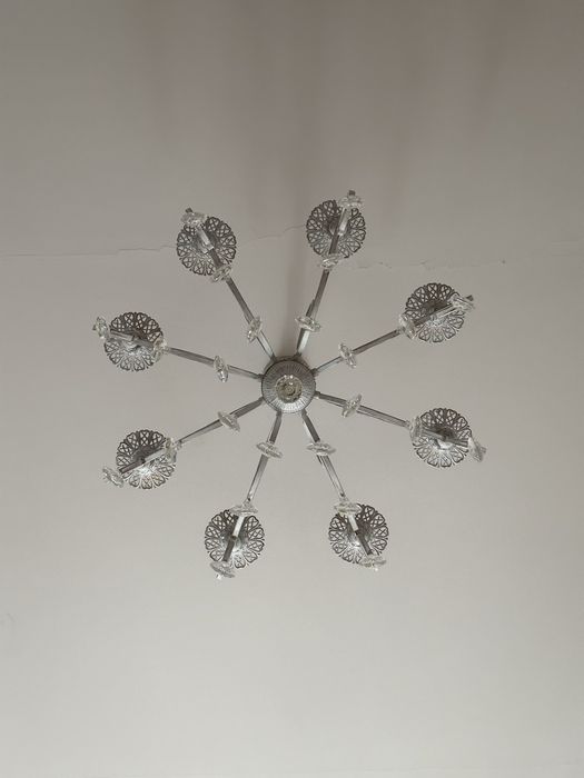 Люстра продается