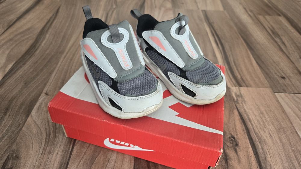 Детски обувки Nike Air Max Bolt