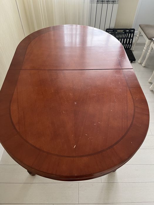 Стол кухонная хорошая !