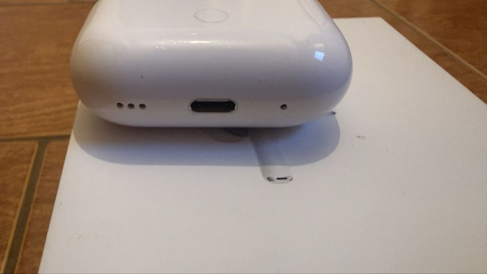 AirPods Pro 2 USB‑C – ca noi, cumpărate din Flanco, full set