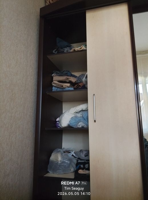 Шкаф купэ трех створчатый