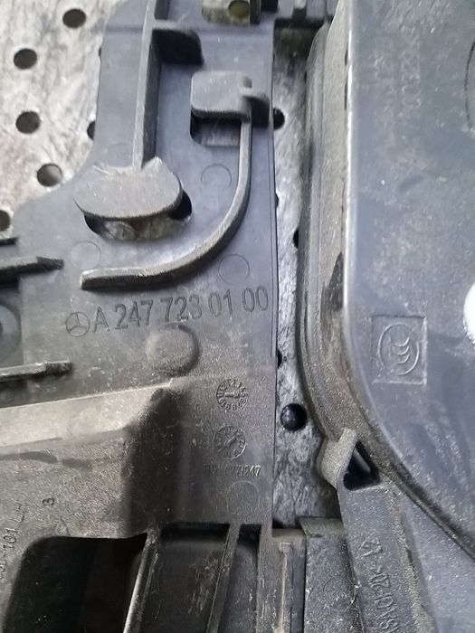 Broasca usa stanga spate mercedes a class w177 a2477230100