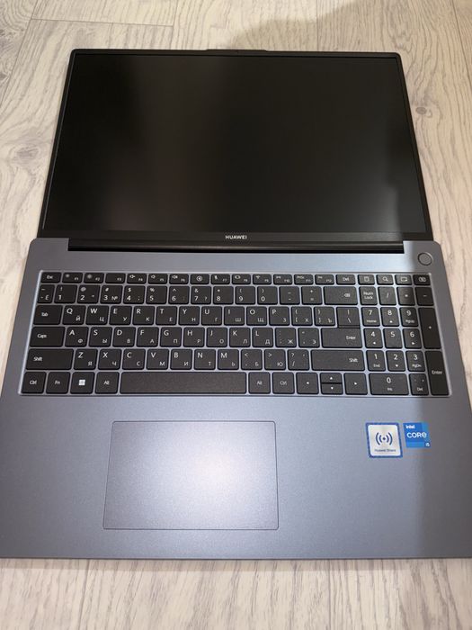 Huawei Matebook D16