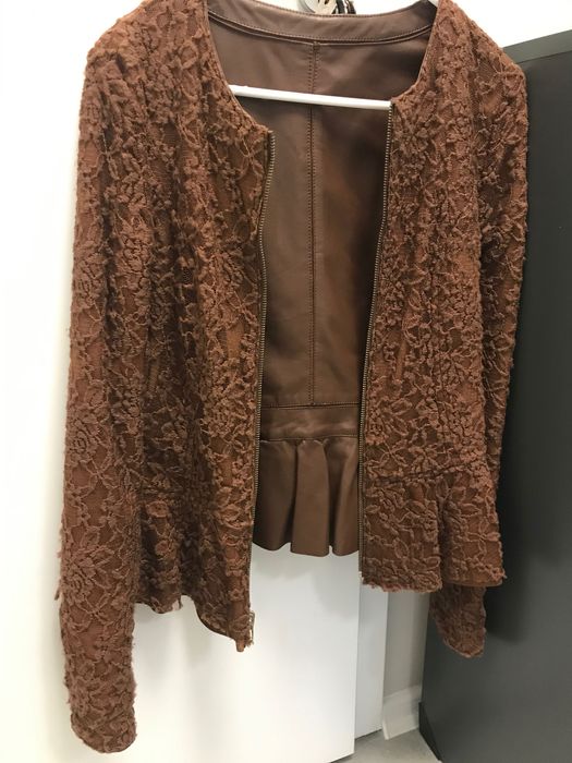 Якета от естествена кожа и от плат.