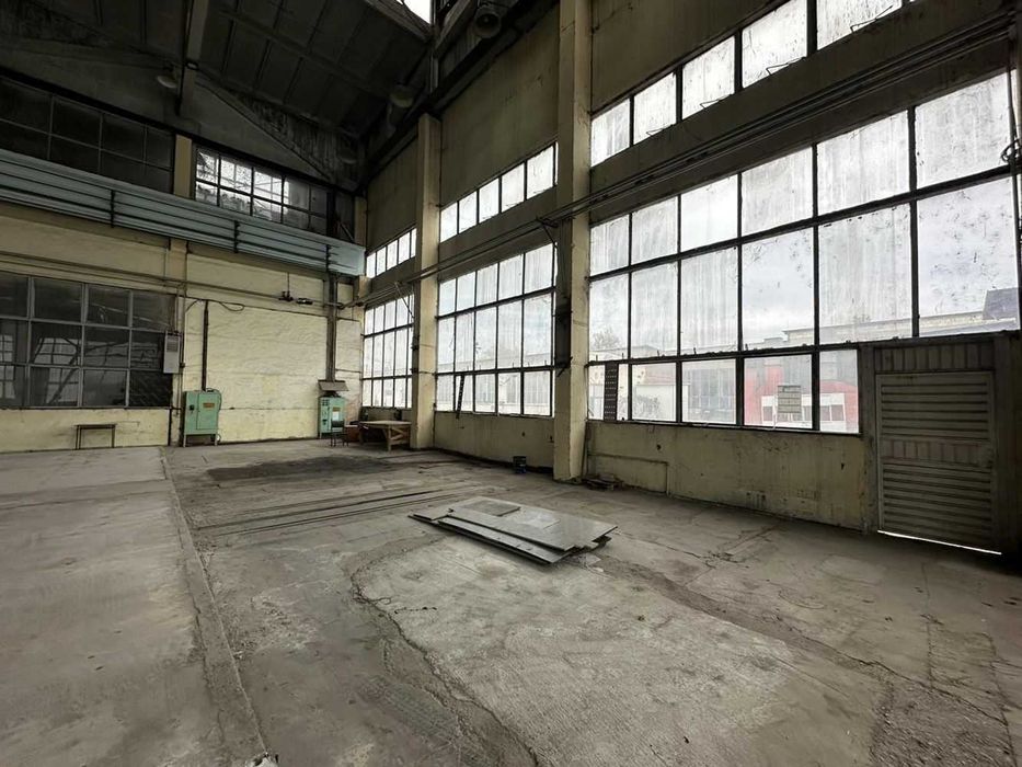 Дава се под наем Склад в Пловдив, Индустриална зона - Юг - 3000 кв.м за 10710 € - Снимка #12