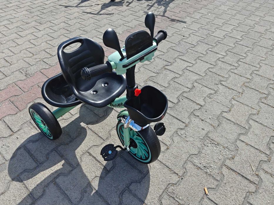 BYOX Триколка TWIDDLE зелен