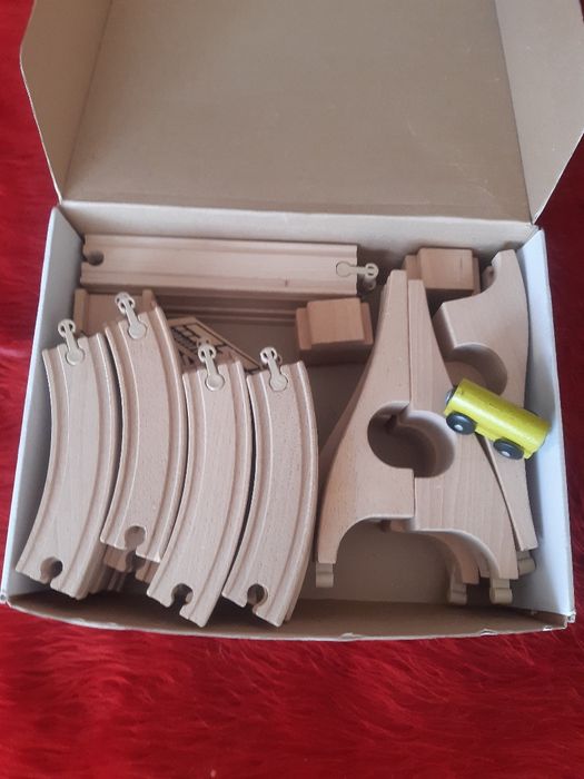 Игра с влакче  за дете