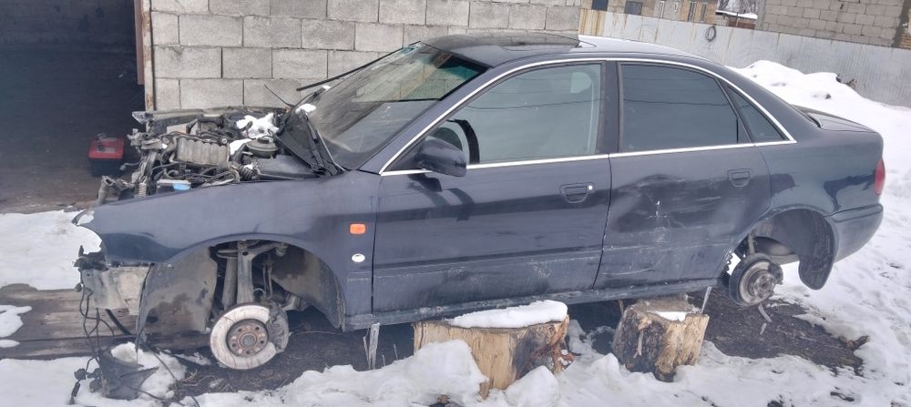 Ауди А4 кватро 2,8 1996