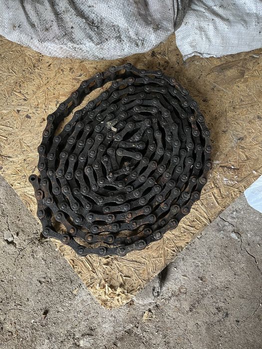 Срочно продам цепь 38шаг 100 метров