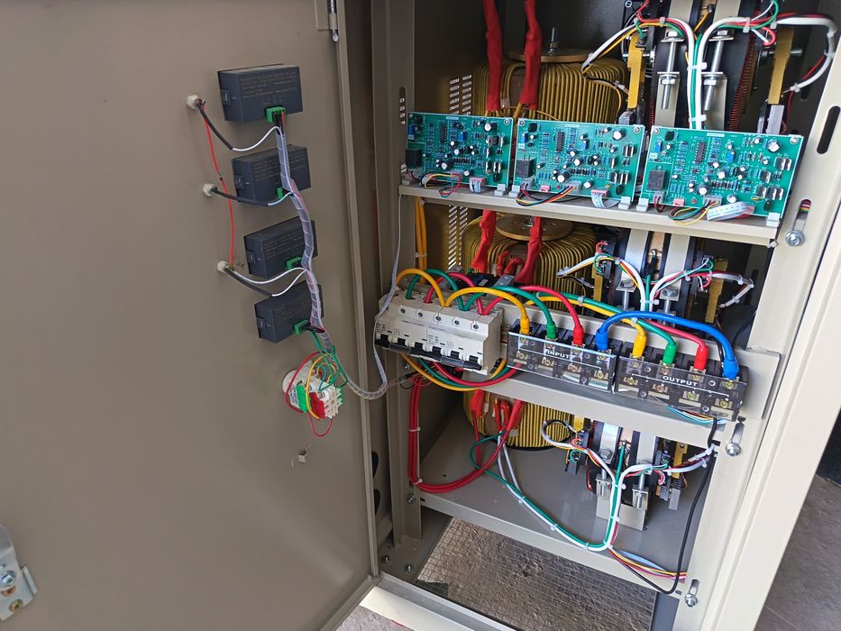 Стабилизатор ANDELI 60000 НОВЫЙ 280-430V