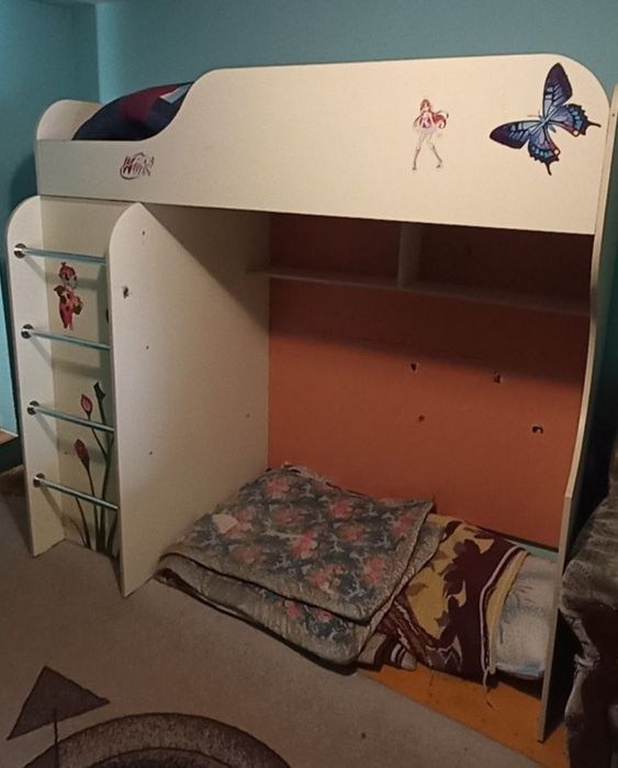 Шкаф-кровать детский