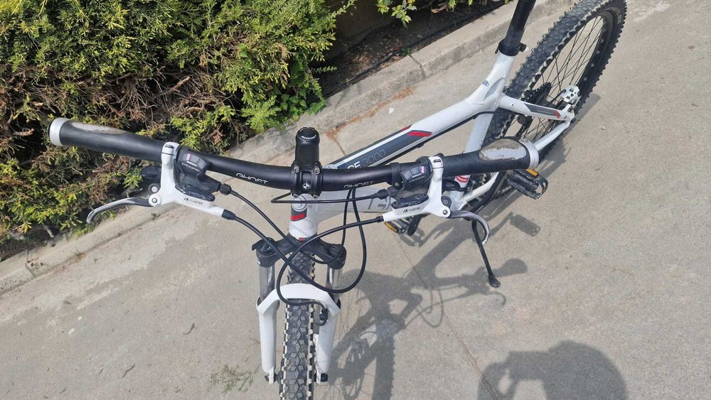 Bicicleta ghost limited edition 300