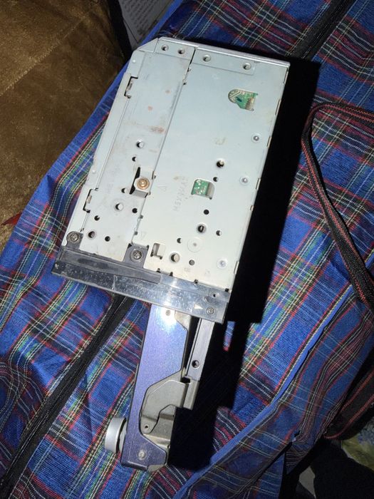 магнитофон Автомагнитола