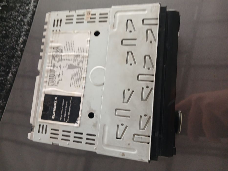 Авто магнитафон ELEMENT 5 ES 6238D