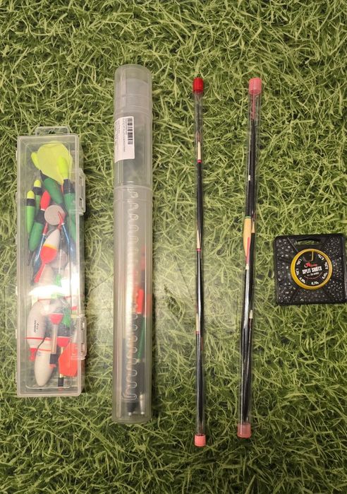 Pachet cu plute si carlige pescuit