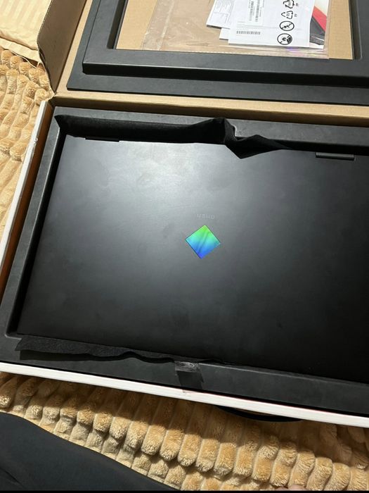 HP OMEN 17 – i9-13900HX / RTX 4090 16GB / 32GB RAM / 2TB SSD / QHD 240Hz