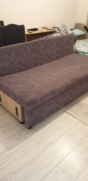 Диван  в хорошем состояние