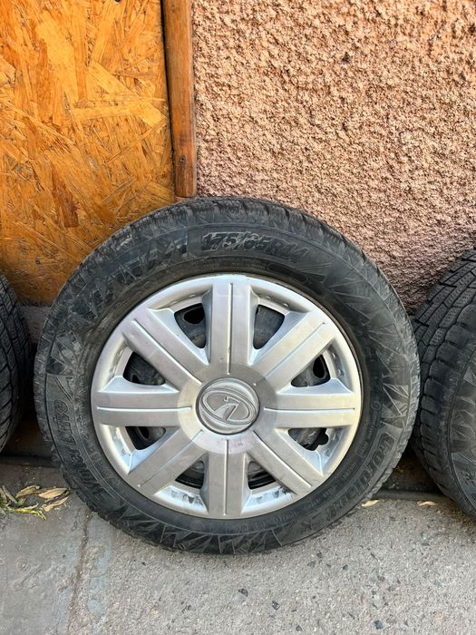 Колёса в сборе  стояли на ладе