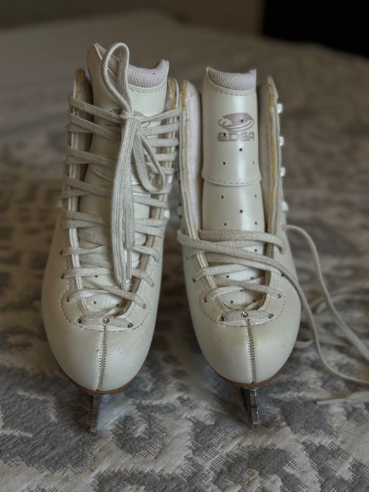 Коньки фигурные профессиональные Edea 215