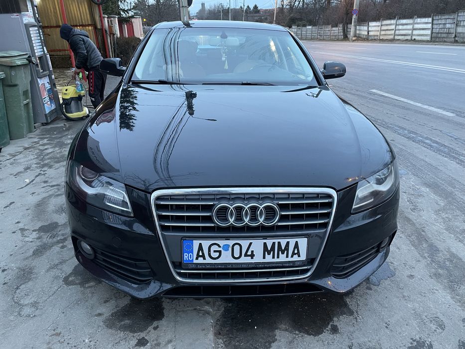 Vand Audi A4 B8 automat 2011 - personal foarte bine intretinut