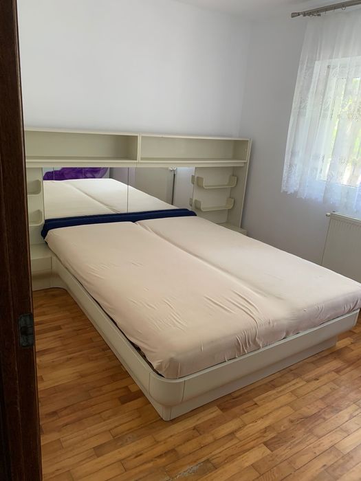 Inchiriez apartament 3 camere parter
