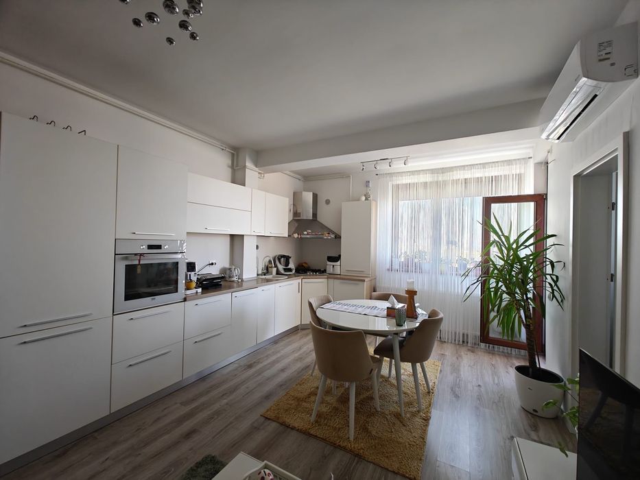 Apartament 3 camere & loc parcare Tomis Nord