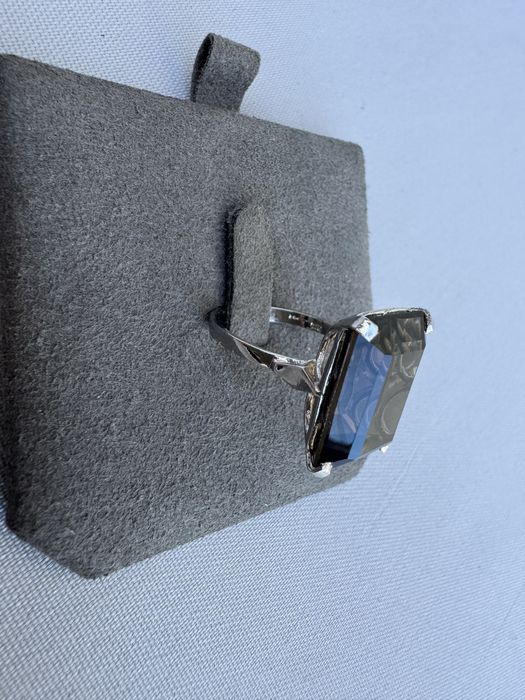 Inel din argint placat cu aur si cuart fumuriu