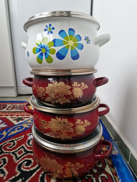 Продам кастрюли в хорошем состоянии