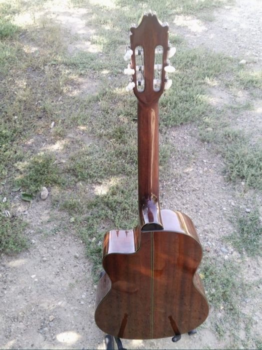 Продаётся гитара Jack & Danny