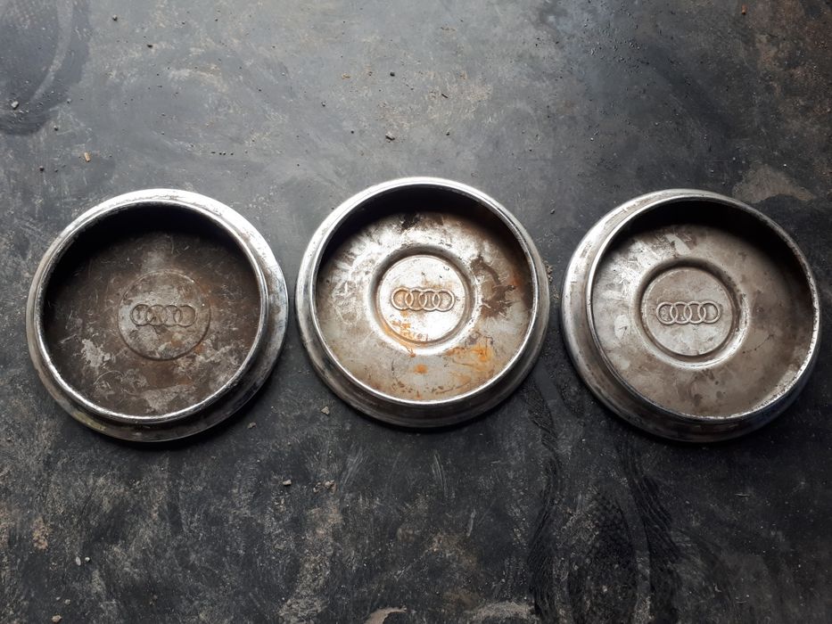 Колпаки на Audi оригинал.
