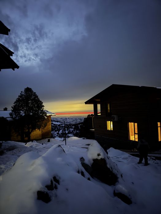 Yengi Yilni Amirsoyda kuting Dacha Amirsoy